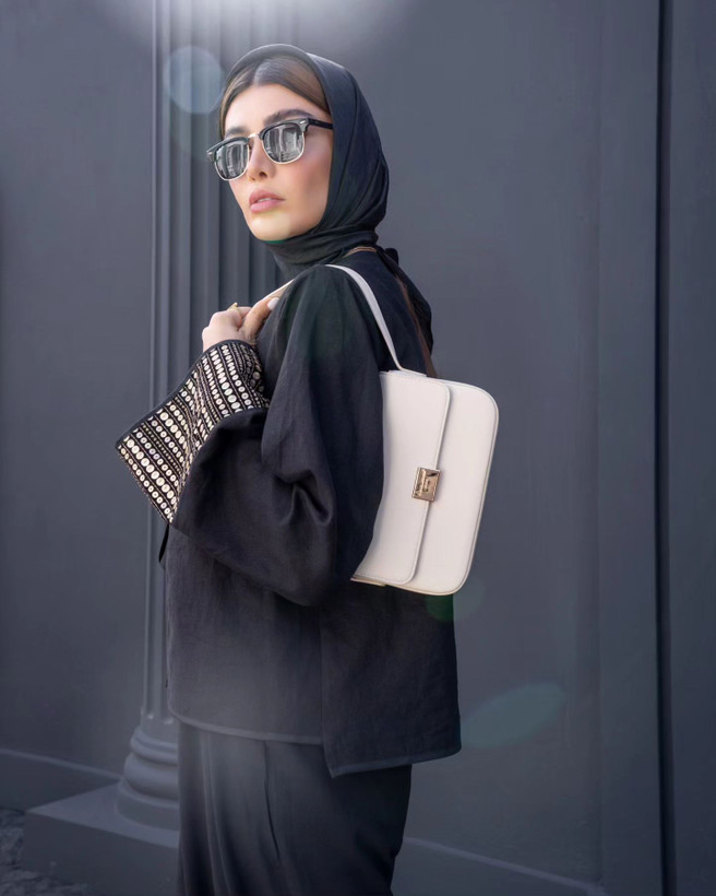کیف آویز دیویدجونز cm6727b cm 6727