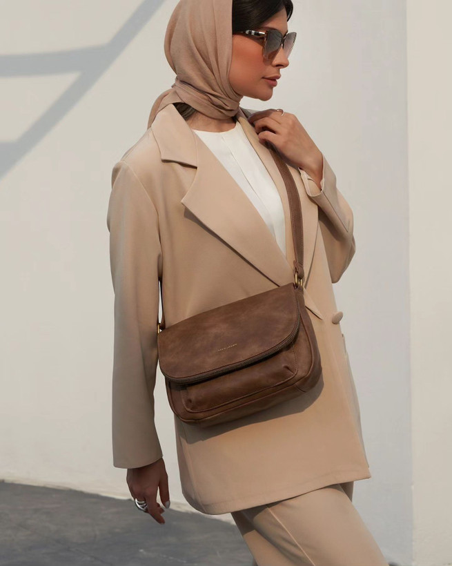 کیف دیویدجونز cm 6796 cm6796